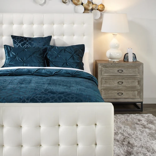 Marabella 3 Drawer Nightstand - Image 7